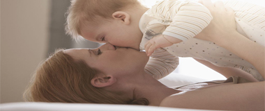 母乳分析仪厂家谈重视起母乳喂养